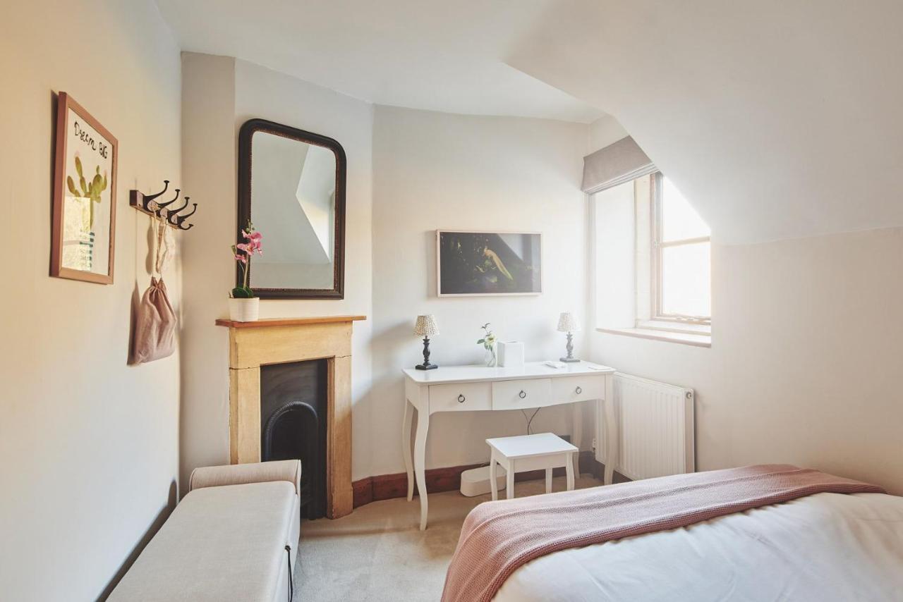Large Stylish Luxury Cotswold Cottage - Ideal For Families, W/ Ev Charging أندوفيرسفورد المظهر الخارجي الصورة