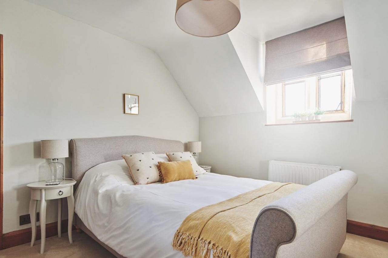 Large Stylish Luxury Cotswold Cottage - Ideal For Families, W/ Ev Charging أندوفيرسفورد المظهر الخارجي الصورة