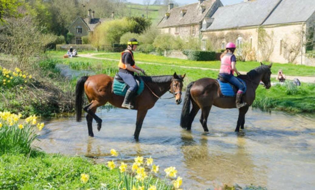 Large Stylish Luxury Cotswold Cottage - Ideal For Families, W/ Ev Charging أندوفيرسفورد المظهر الخارجي الصورة
