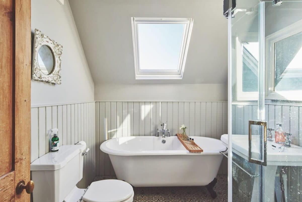 Large Stylish Luxury Cotswold Cottage - Ideal For Families, W/ Ev Charging أندوفيرسفورد المظهر الخارجي الصورة