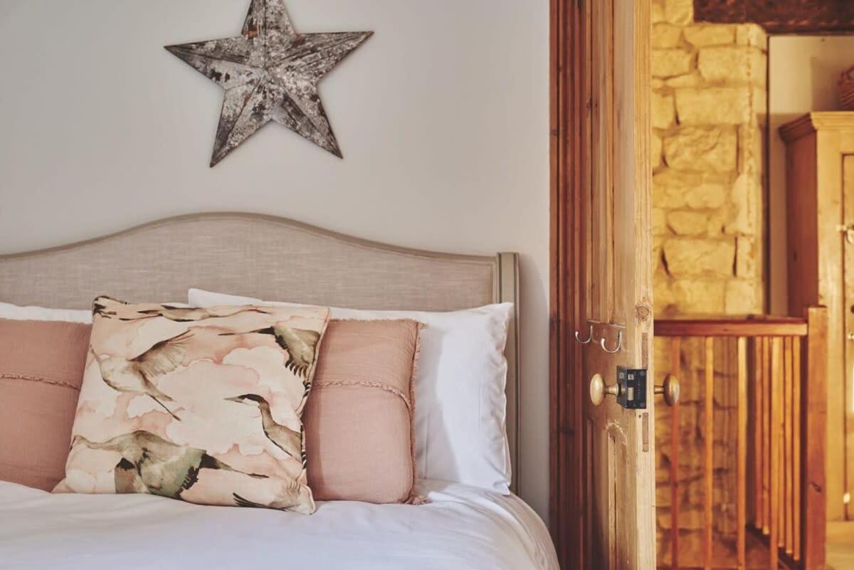 Large Stylish Luxury Cotswold Cottage - Ideal For Families, W/ Ev Charging أندوفيرسفورد المظهر الخارجي الصورة