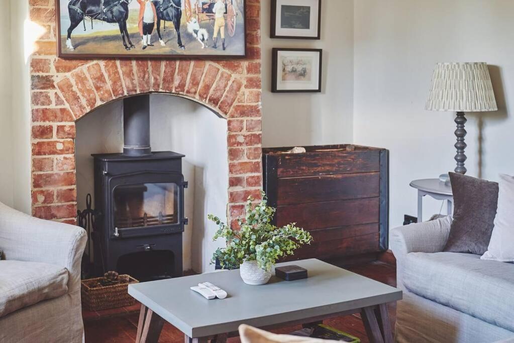 Large Stylish Luxury Cotswold Cottage - Ideal For Families, W/ Ev Charging أندوفيرسفورد المظهر الخارجي الصورة